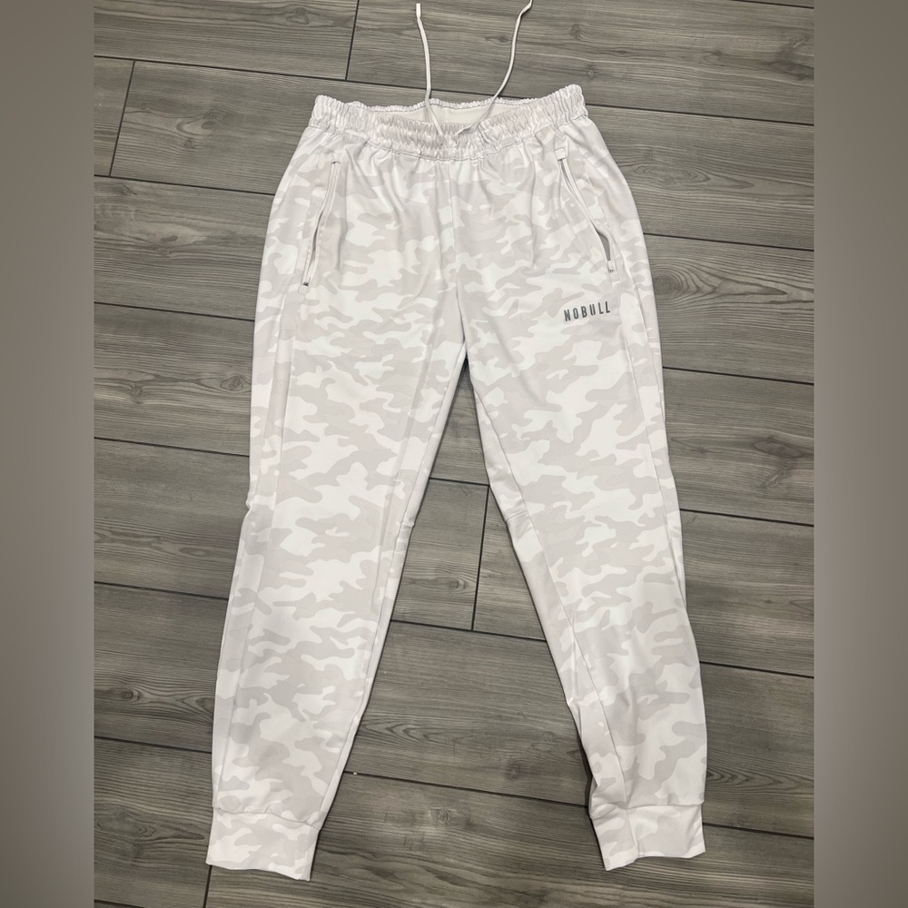 NOBULL Men’s Camo Jogger